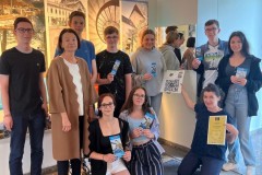 Mitwirkende-Schuelerinnen.-Monika-Kosek-Niklas-Seiter-Hilde-Fuchs